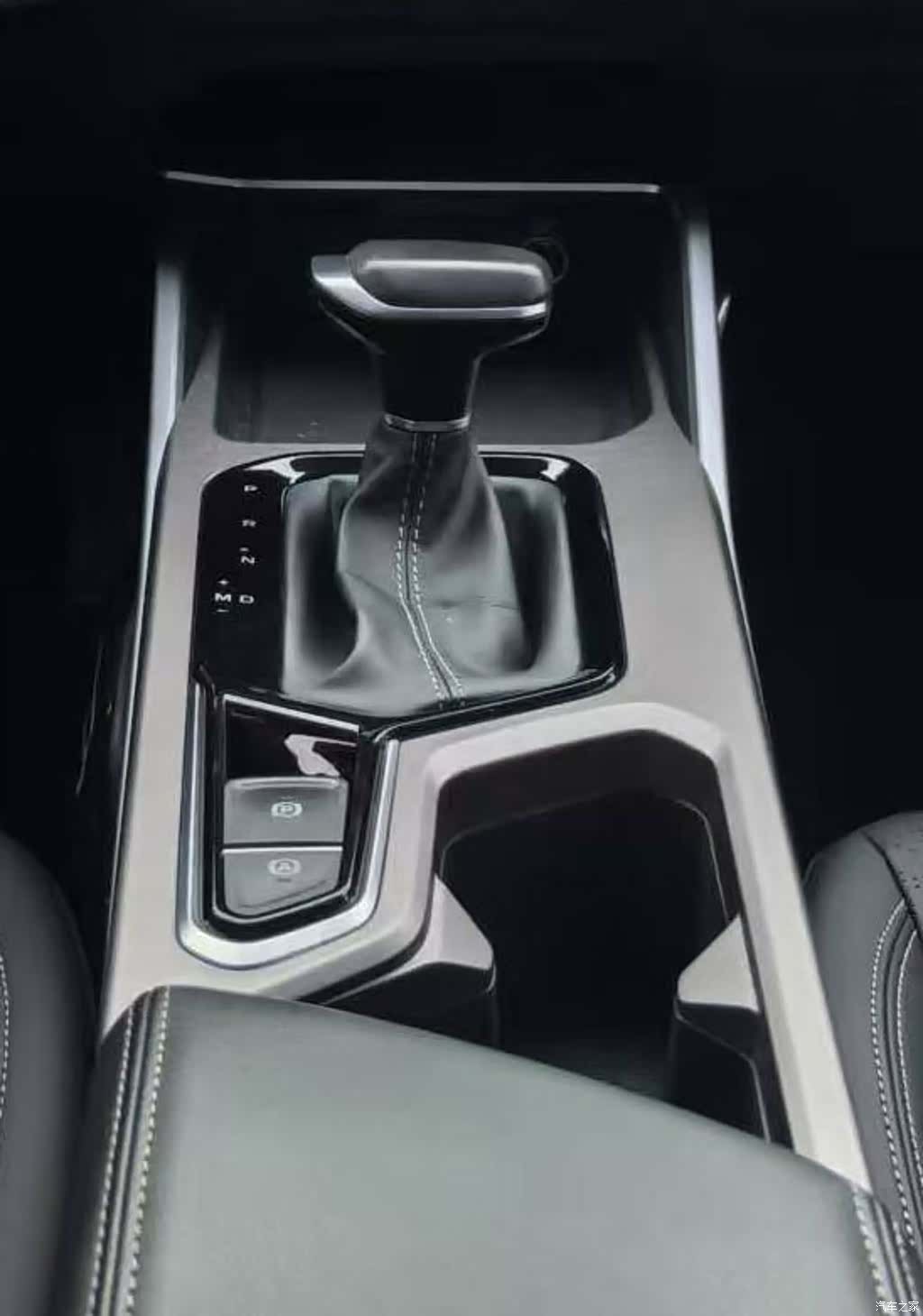 Geely Emgrand, 2022 7