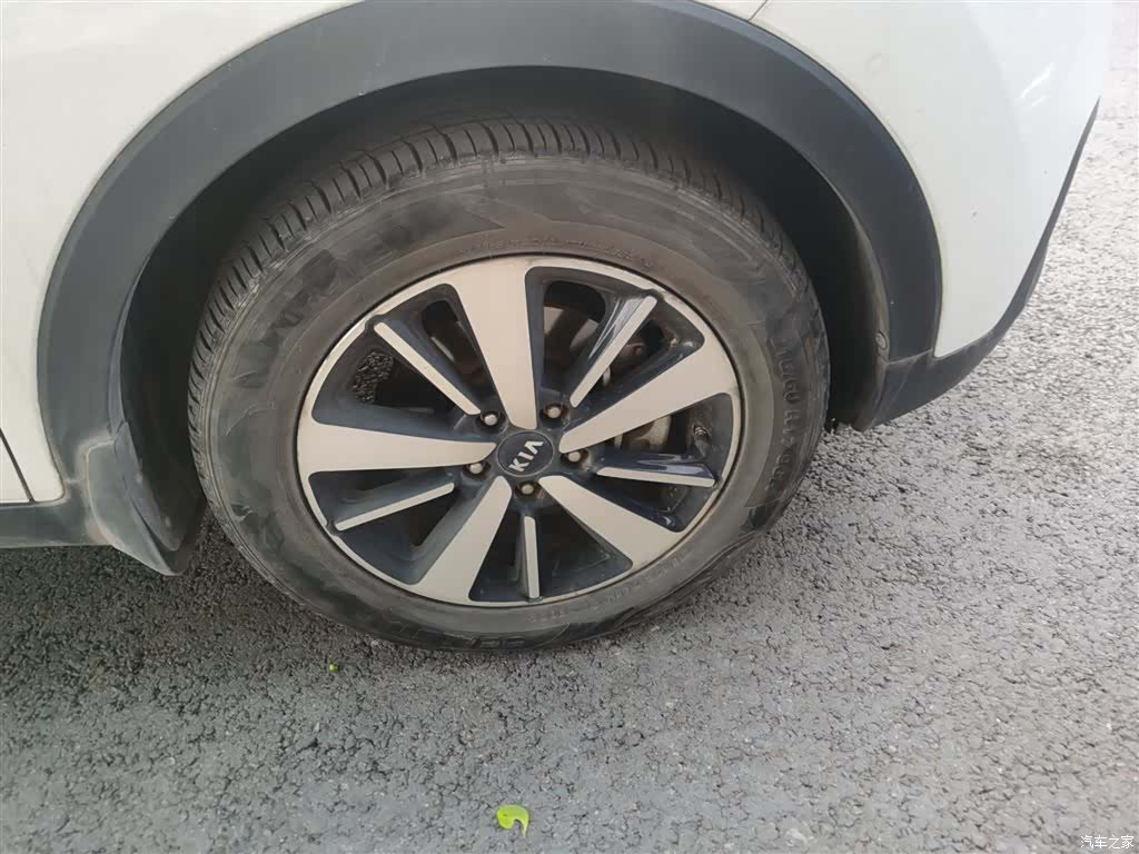 Kia KX3, 2016 23
