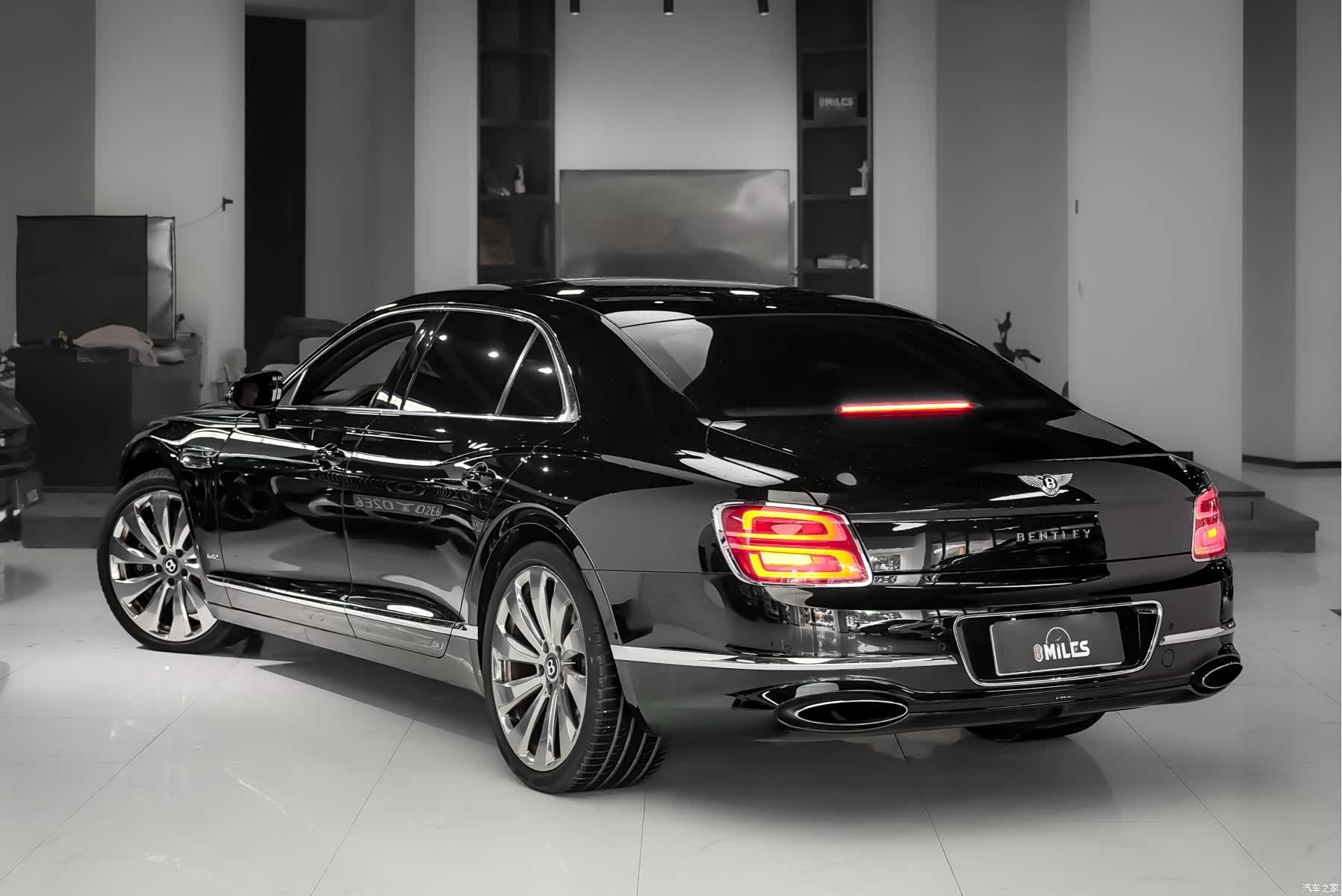 Bentley Flying Spur, 2021 4
