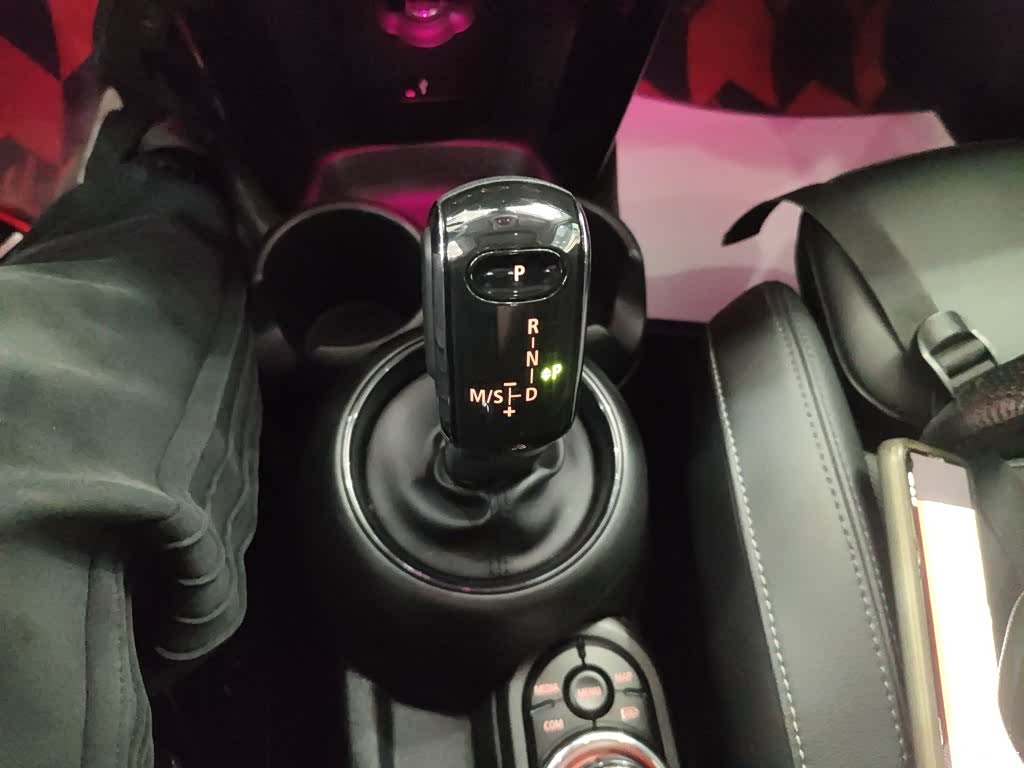 Mini ONE, 2021 10
