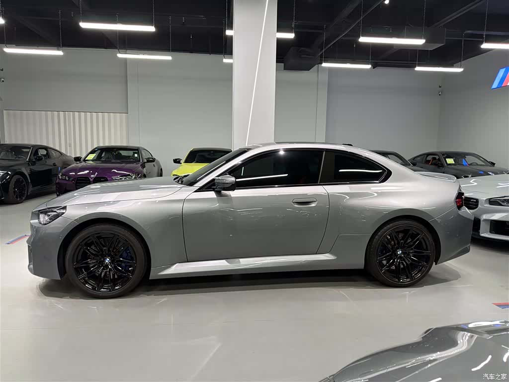 BMW M2, 2025 3