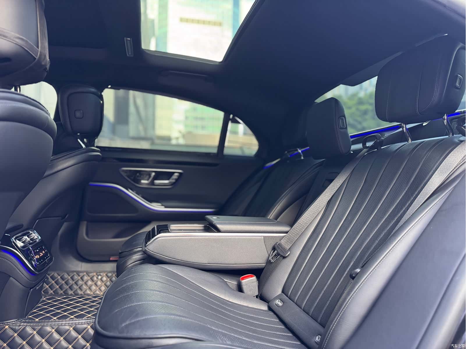 Mercedes-Benz S-Class, 2023 7