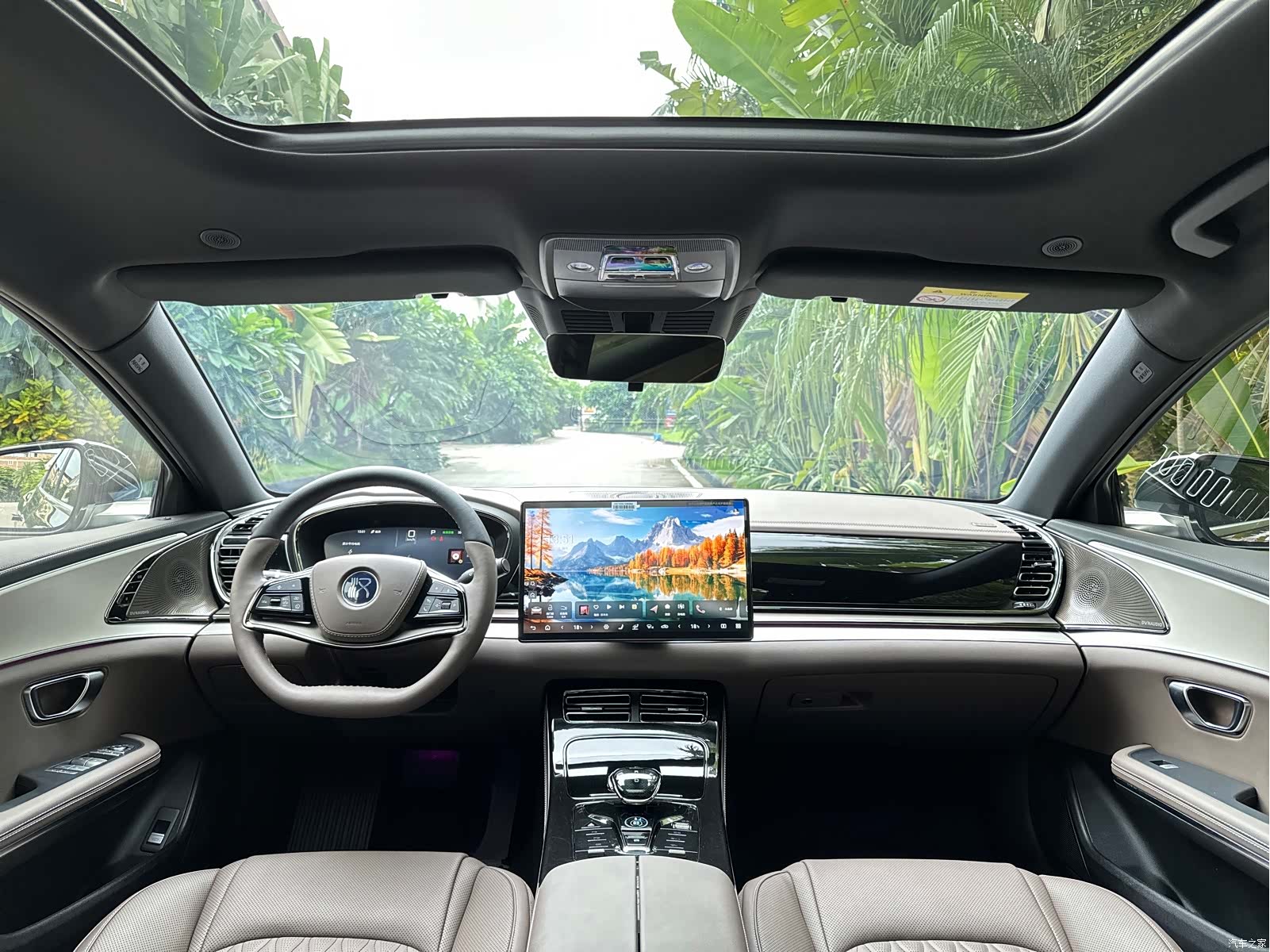 BYD Han, 2025 14