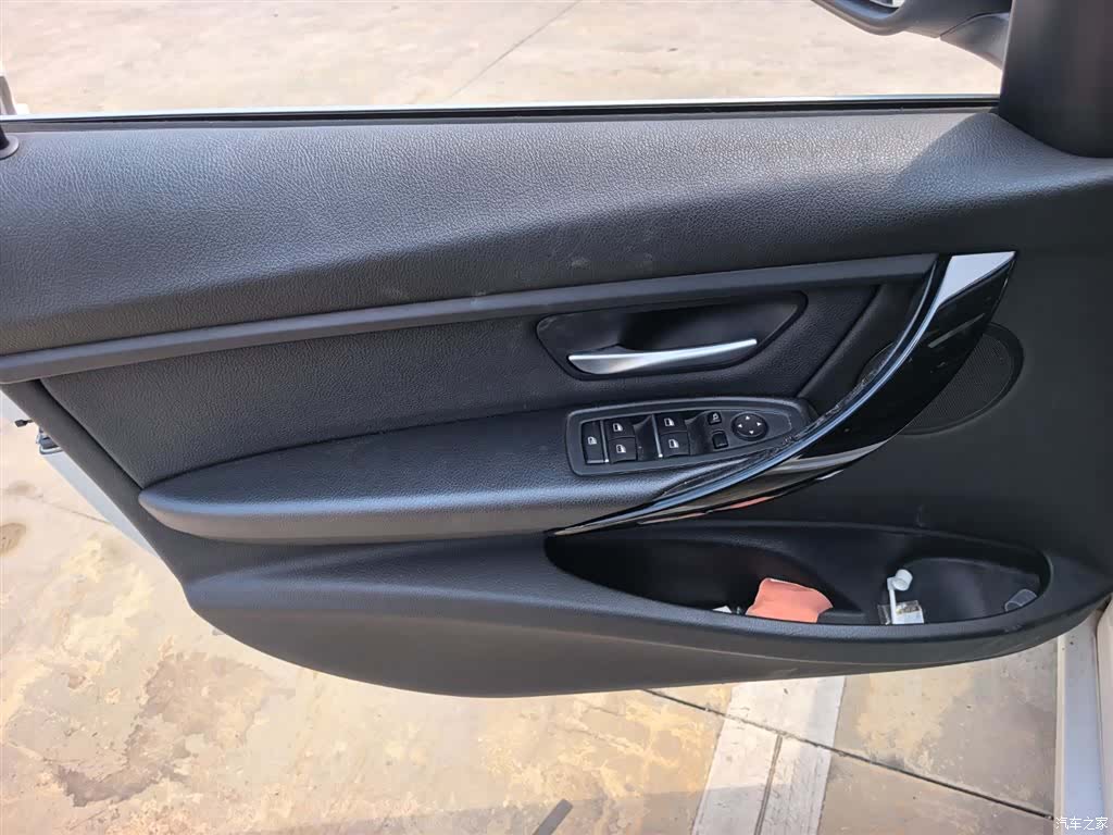 BMW 3 Series, 2018 7