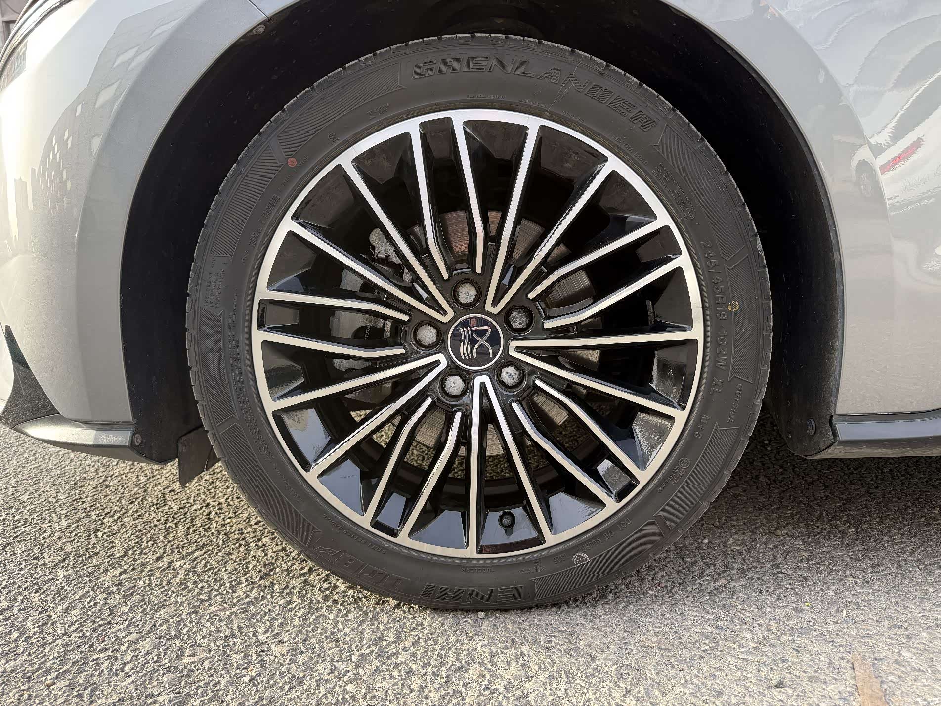 BYD Han, 2022 16