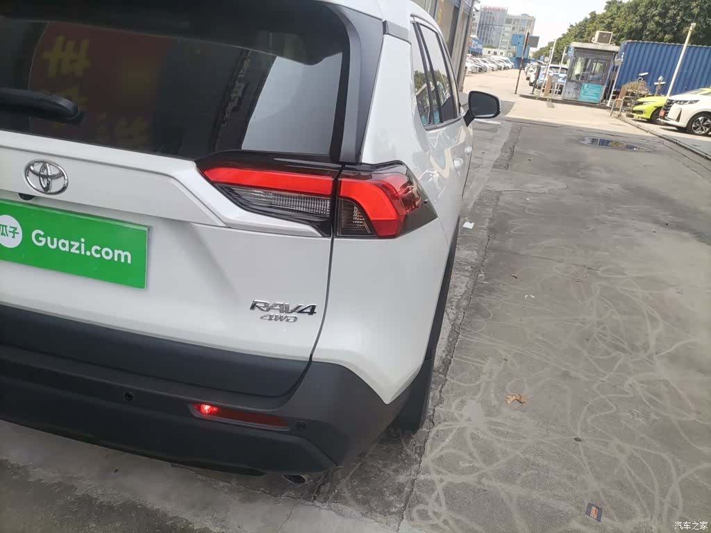 Toyota RAV4, 2024 24