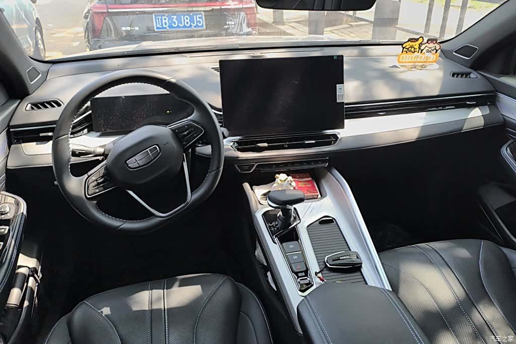 Geely Preface, 2025 12