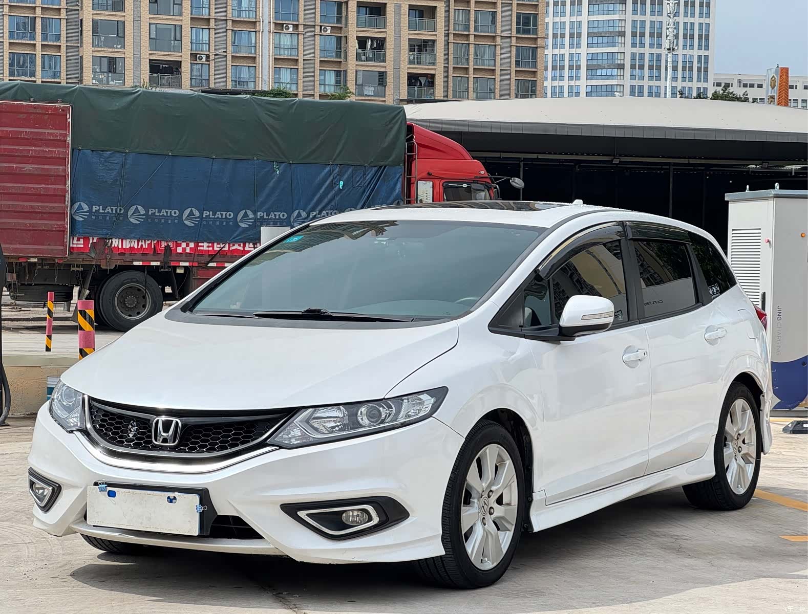 Honda Jade, 2016 1
