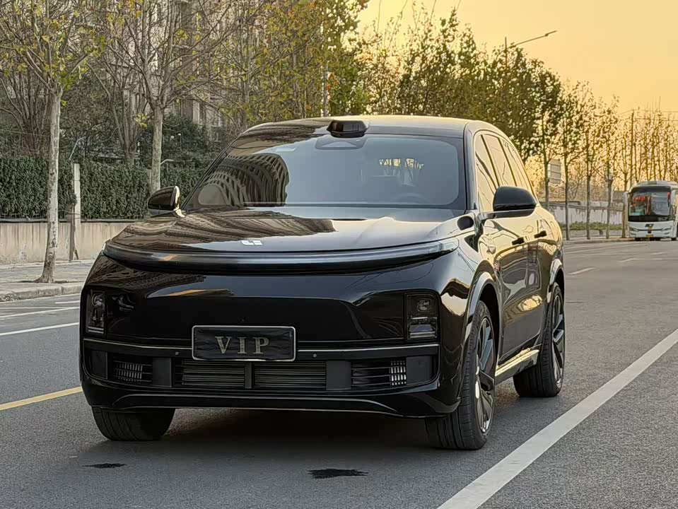 Li Auto Ideal L8