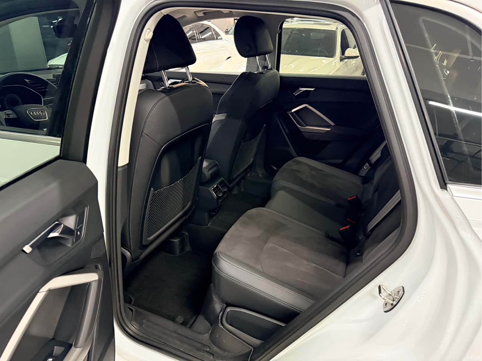 Audi Q3, 2023 8