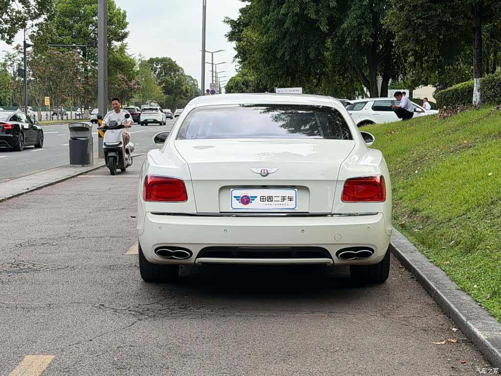 Bentley Flying Spur, 2016 все фото