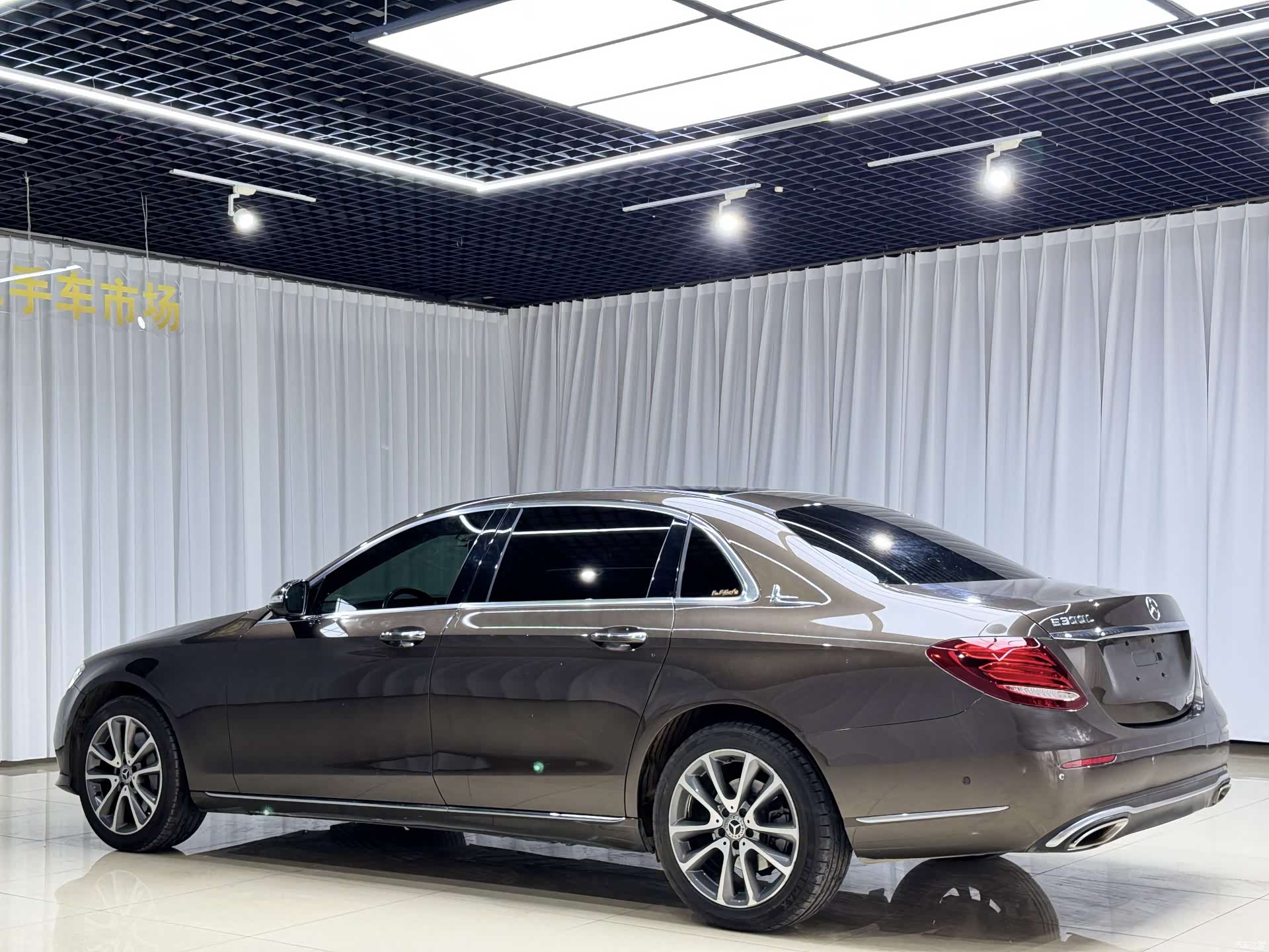 Mercedes-Benz E-Class, 2018 8