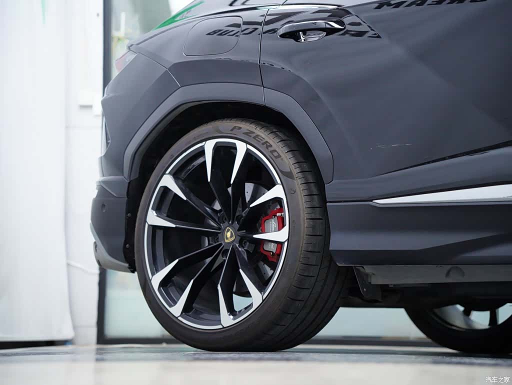 Lamborghini Urus, 2020 56