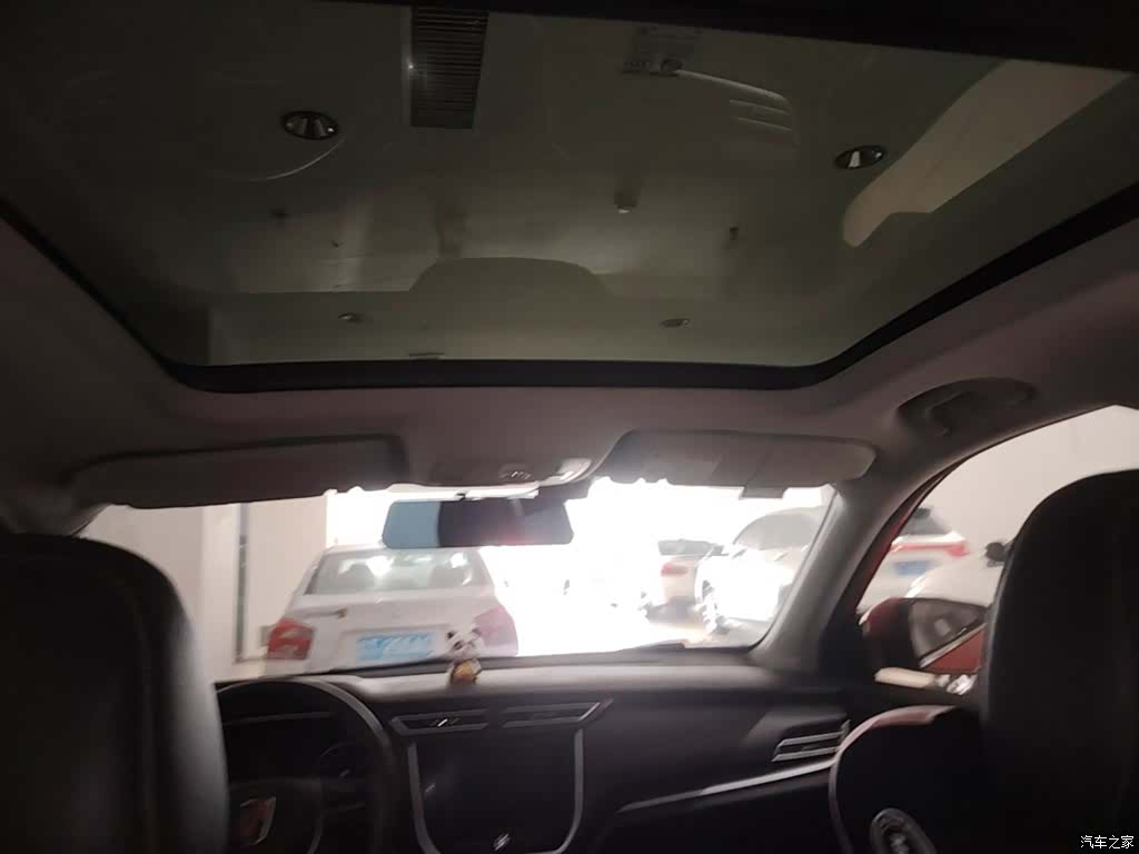 Roewe RX3, 2019 18
