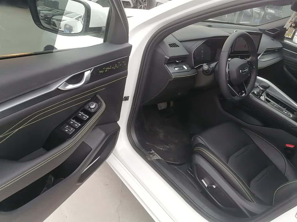 Geely Preface, 2024 16