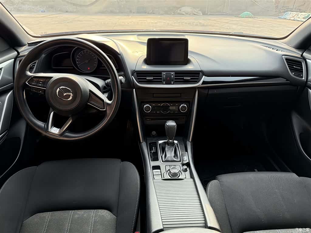 Mazda CX-4, 2019 22