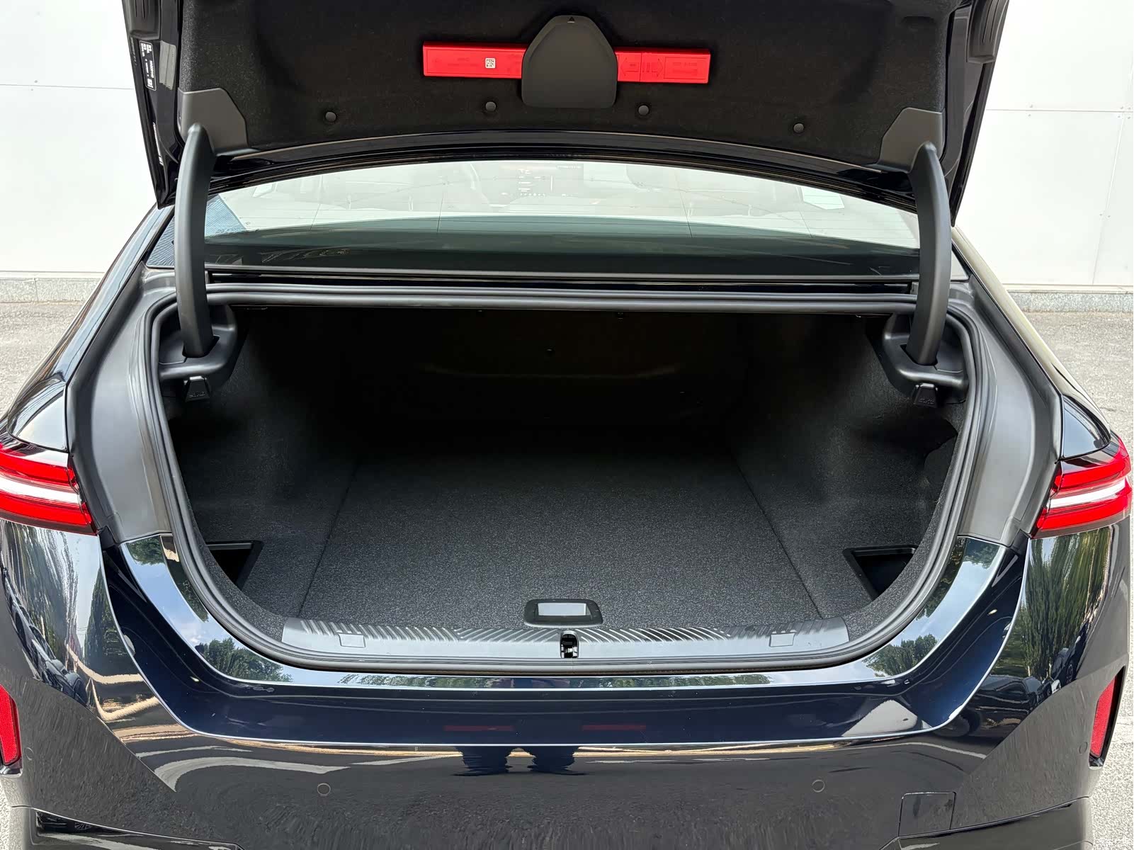 BMW i5, 2025 17
