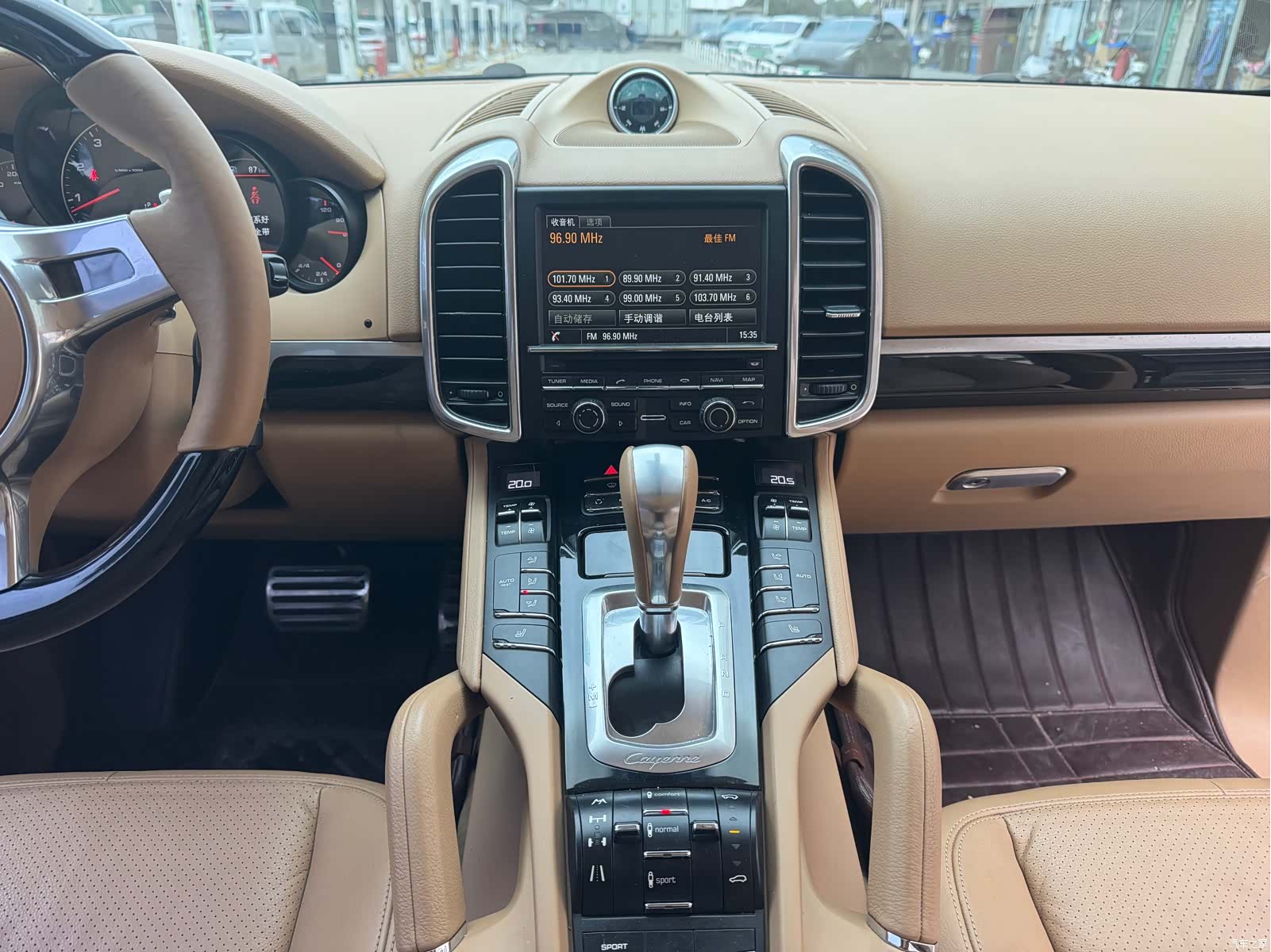 Porsche Cayenne, 2013 11