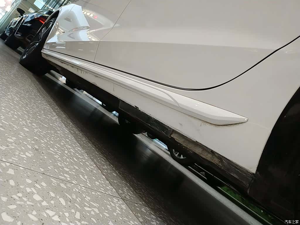 Audi A4L, 2024 22