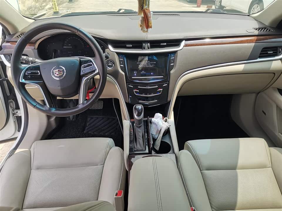 Cadillac XTS