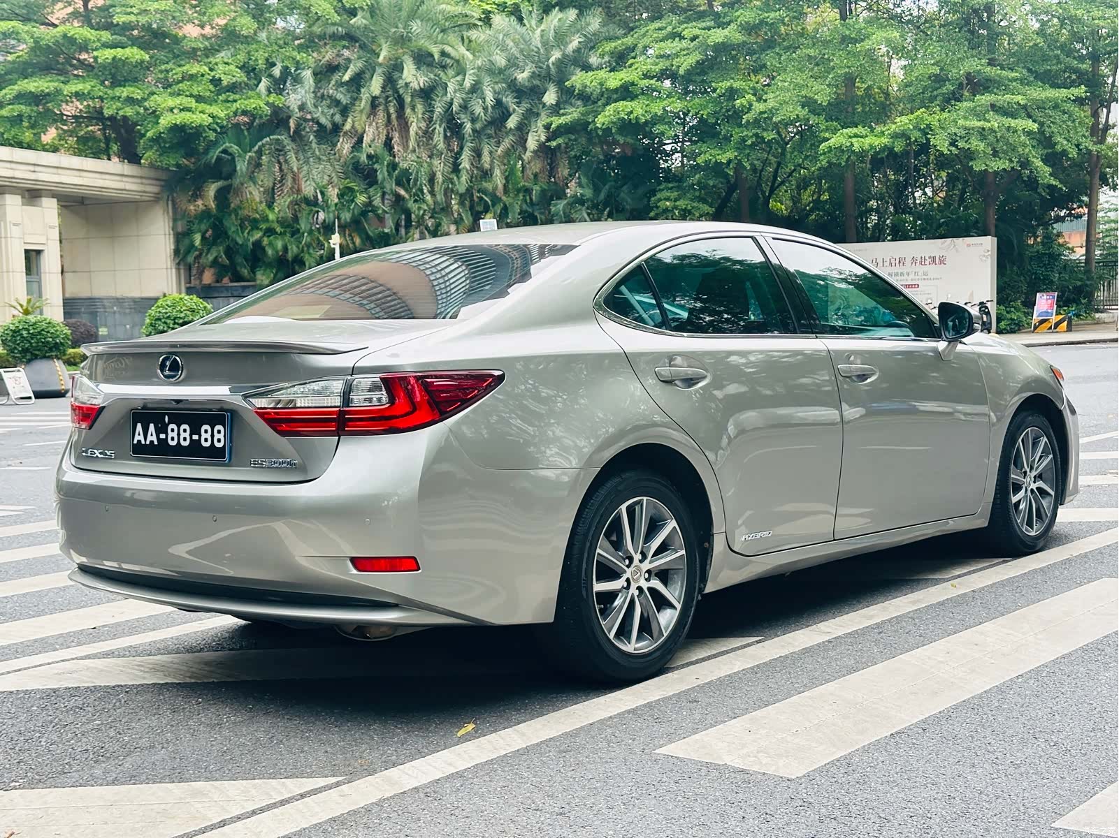 Lexus ES, 2018 6