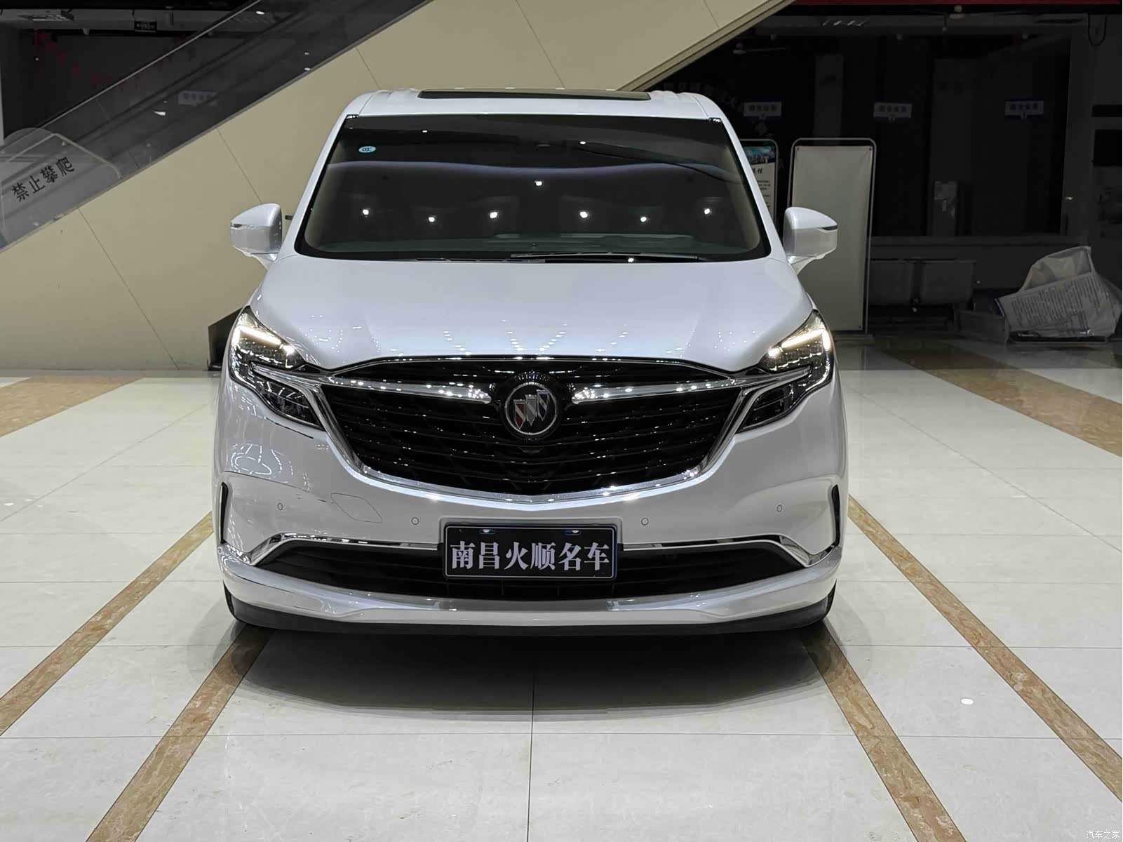 Buick GL8, 2021 2