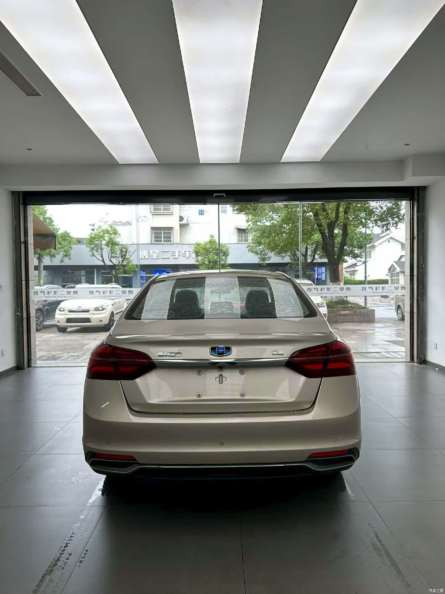 Geely Emgrand, 2018 8