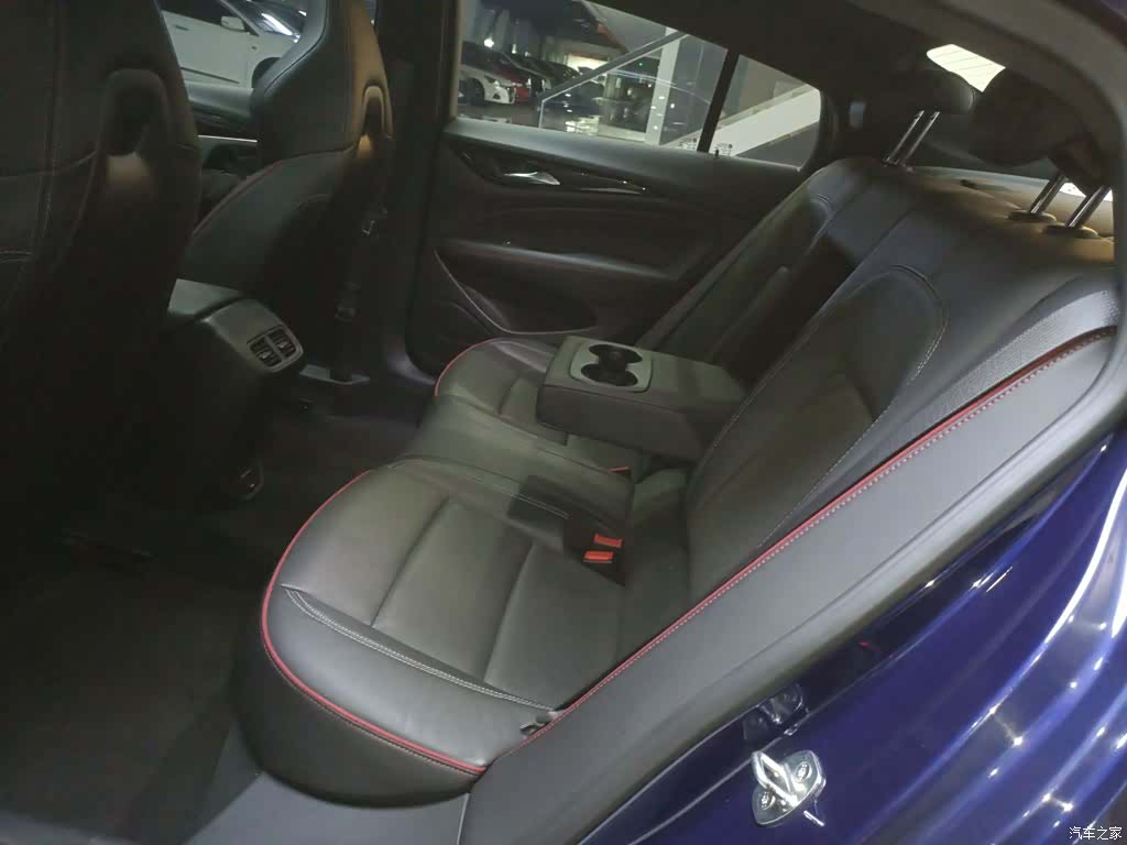 Buick Regal, 2018 13