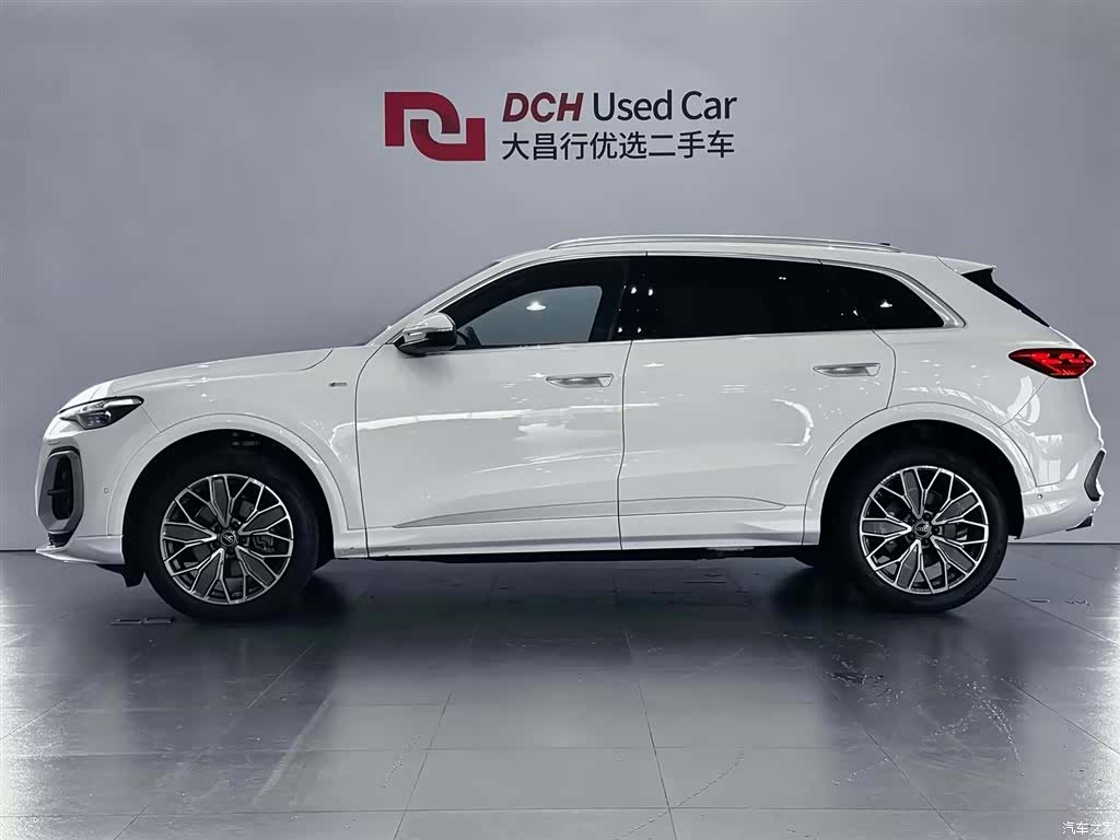 Audi Q5L, 2026 3