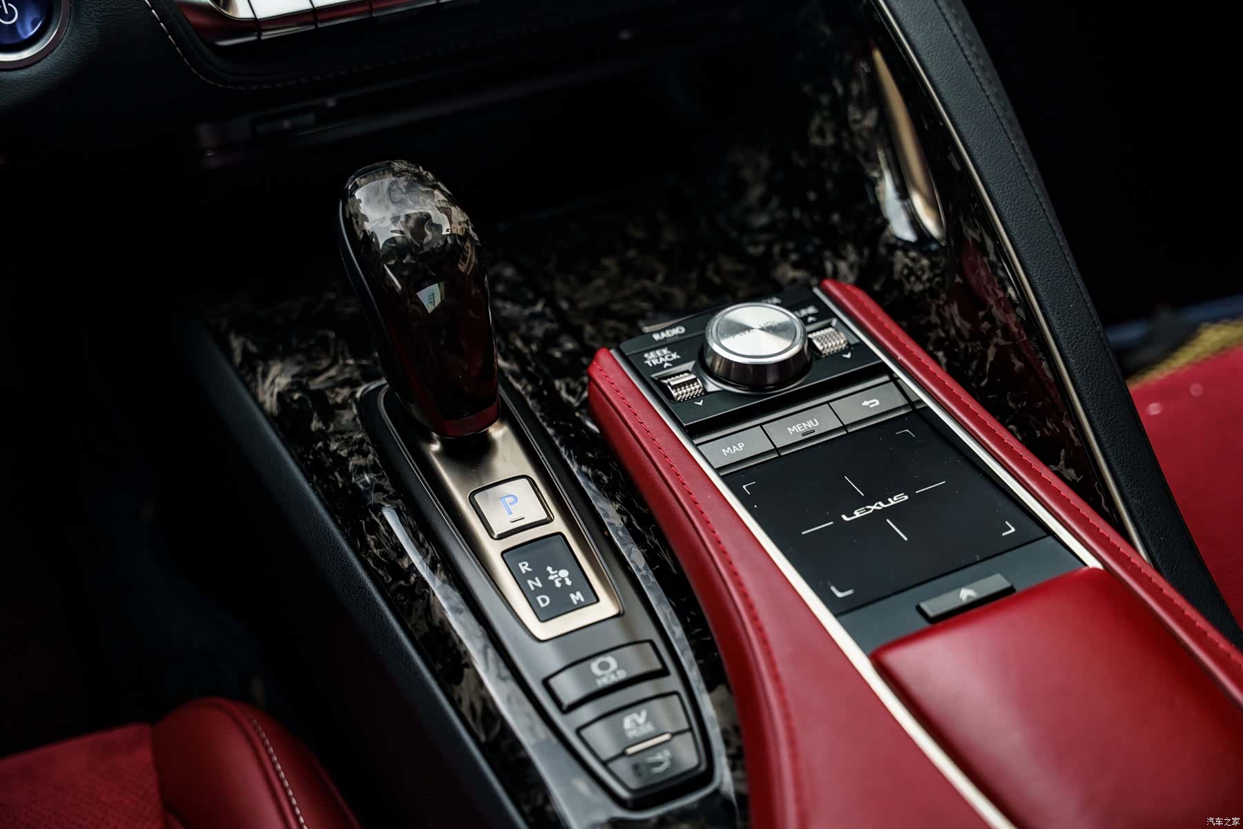 Lexus LC, 2019 14
