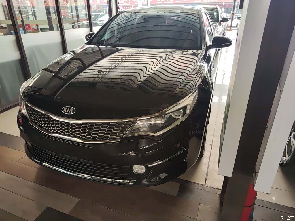 Kia K5, 2017 1