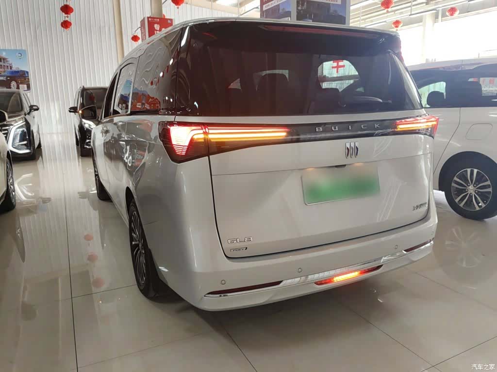 Buick GL8, 2025 все фото