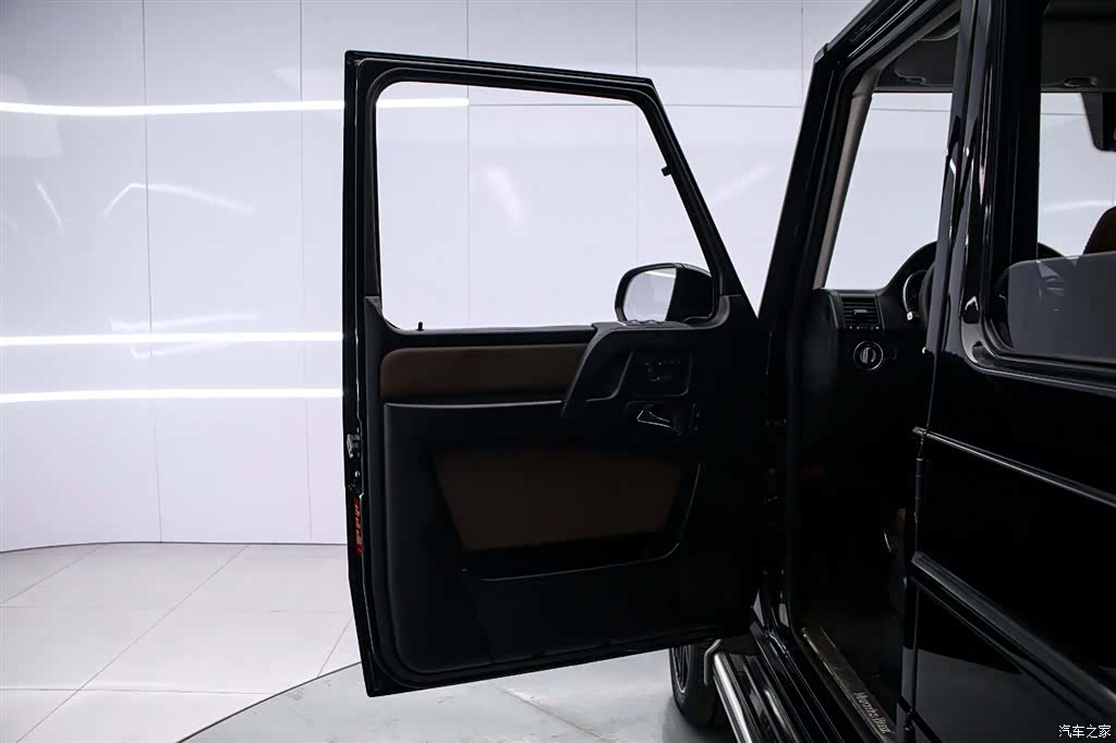 Mercedes-Benz G-Class, 2017 11