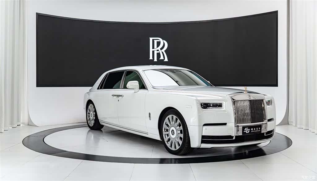 Rolls-Royce Phantom, 2019 3