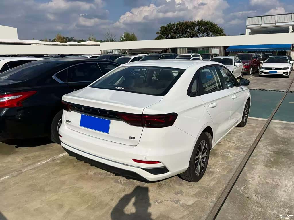 Geely Emgrand, 2025 6