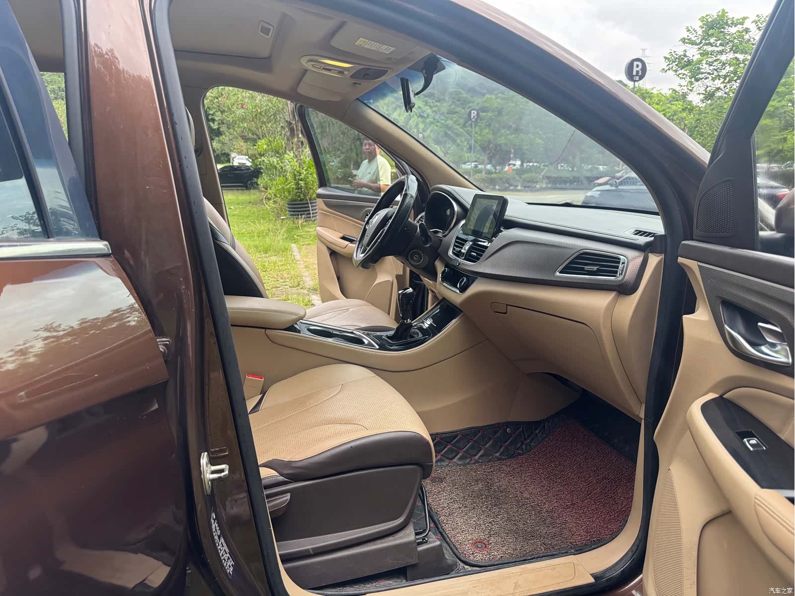 Wuling 730, 2018 4