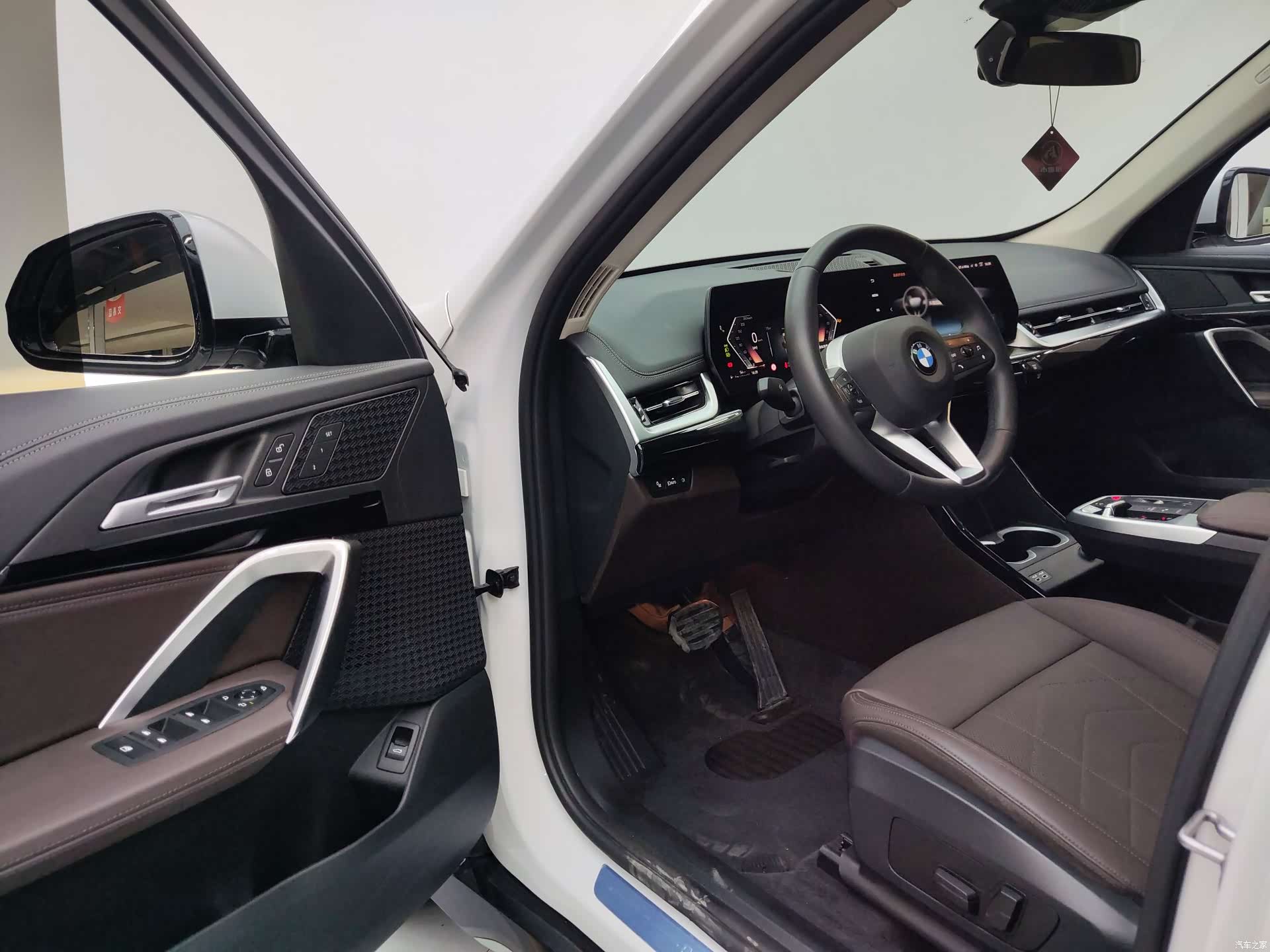 BMW X1, 2023 11