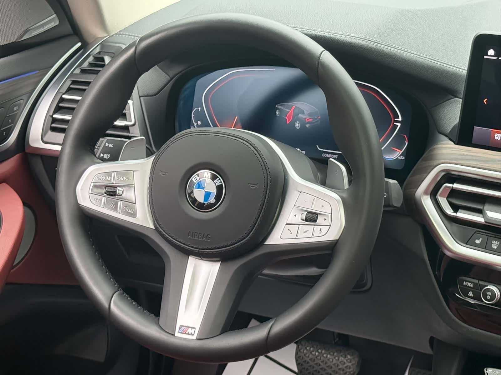 BMW X3, 2024 25
