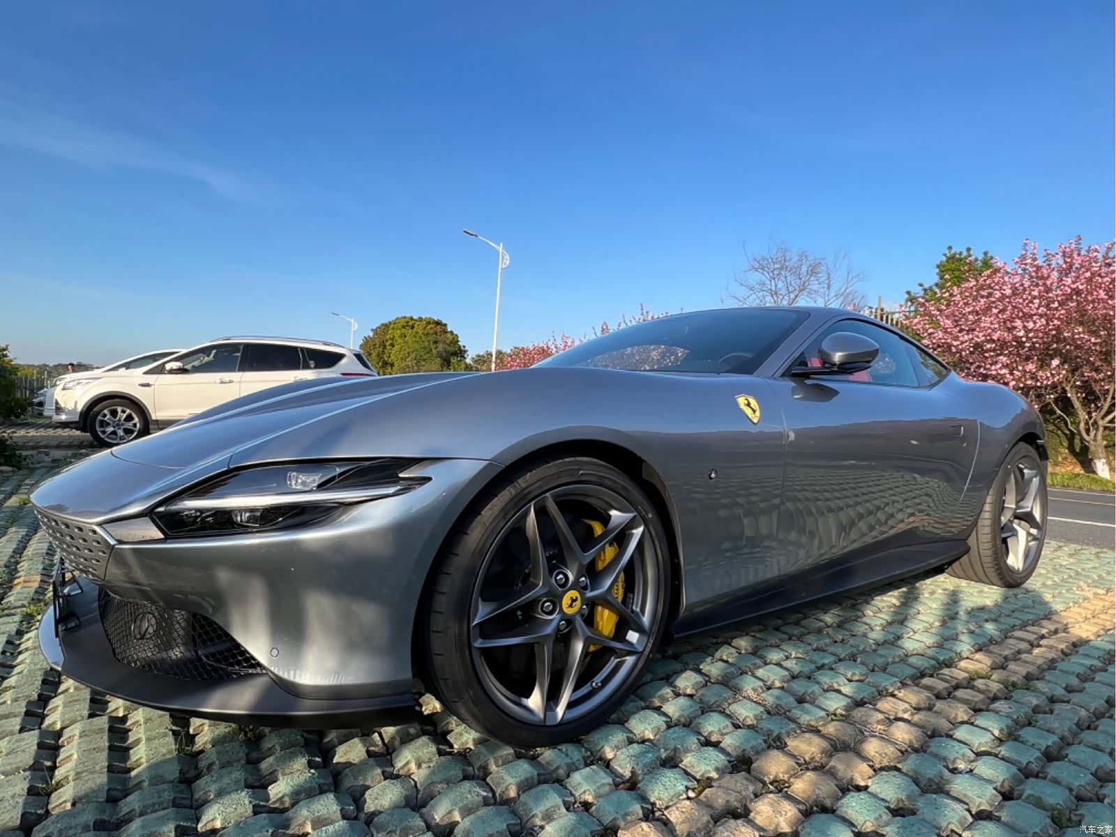 Ferrari Roma, 2022 1