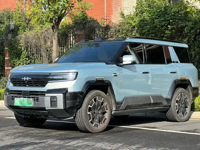 BYD Fangchengbao Leopard 8 2025 — купить из Китая под заказ
