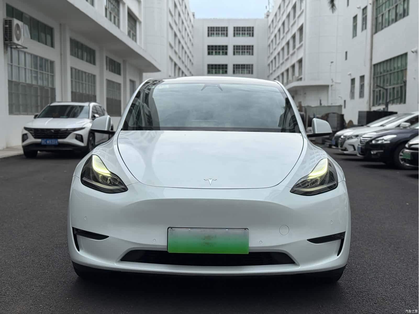 Tesla Model Y, 2021 2