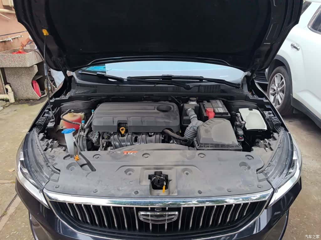 Geely Emgrand, 2023 20