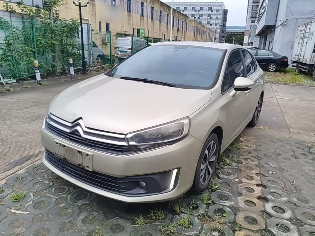 Citroen C4 2016 1.6L MT Luxury