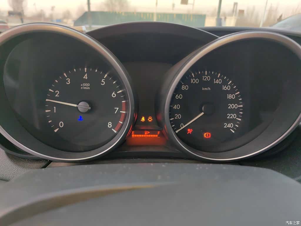 Mazda 3, 2015 4