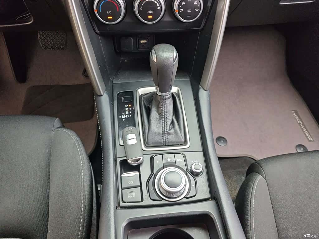 Mazda CX-4, 2017 10