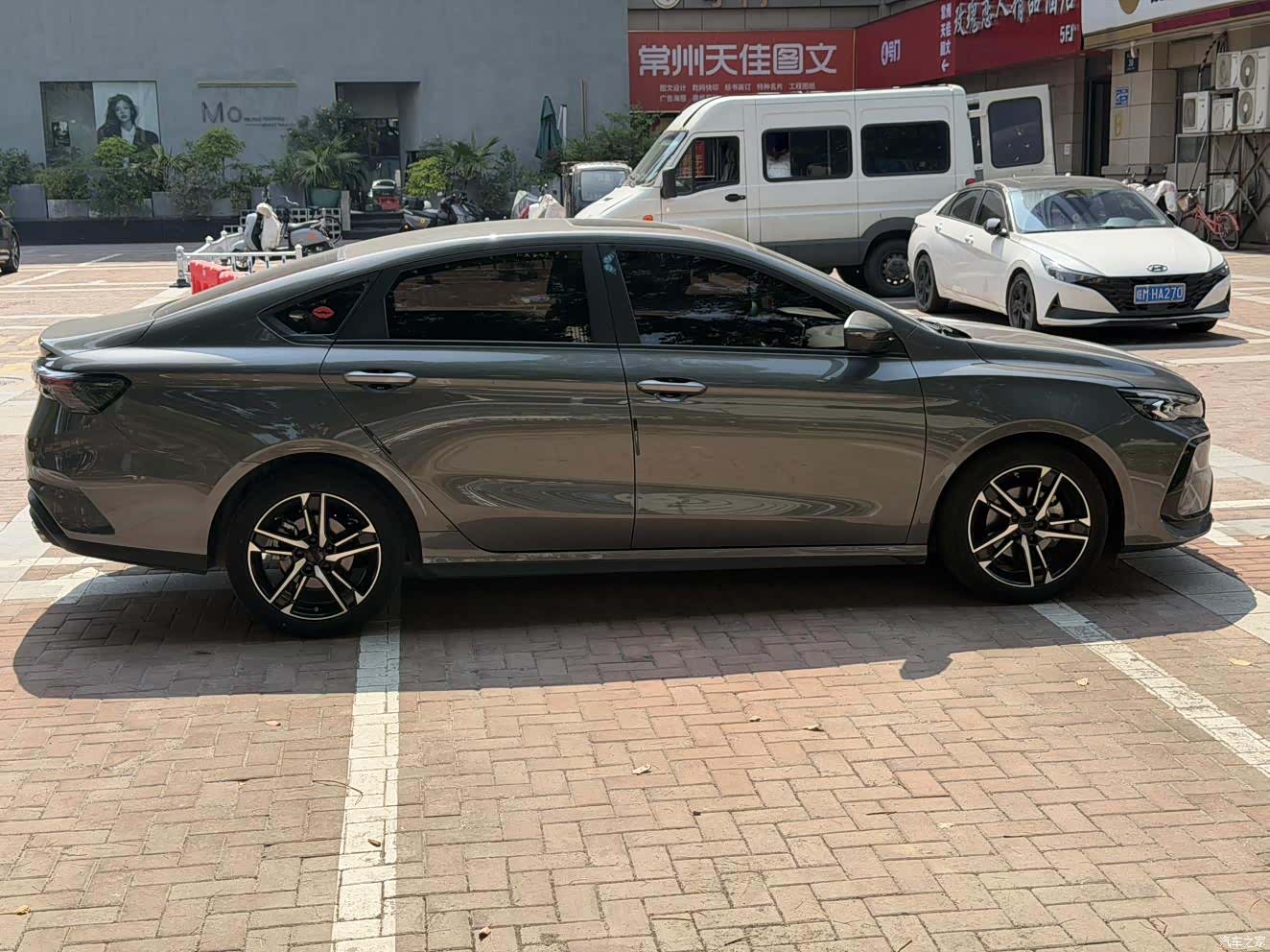 Geely Binray, 2025 6