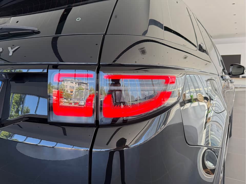 Land Rover Discover sports