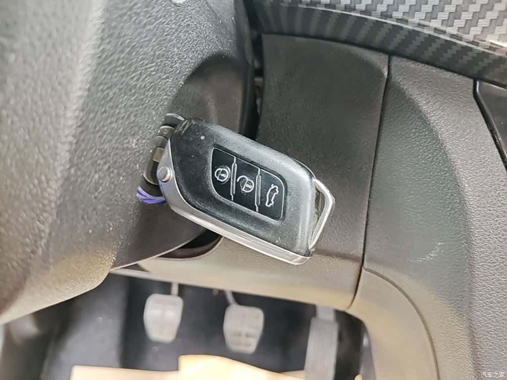 BAIC X25, 2017 9