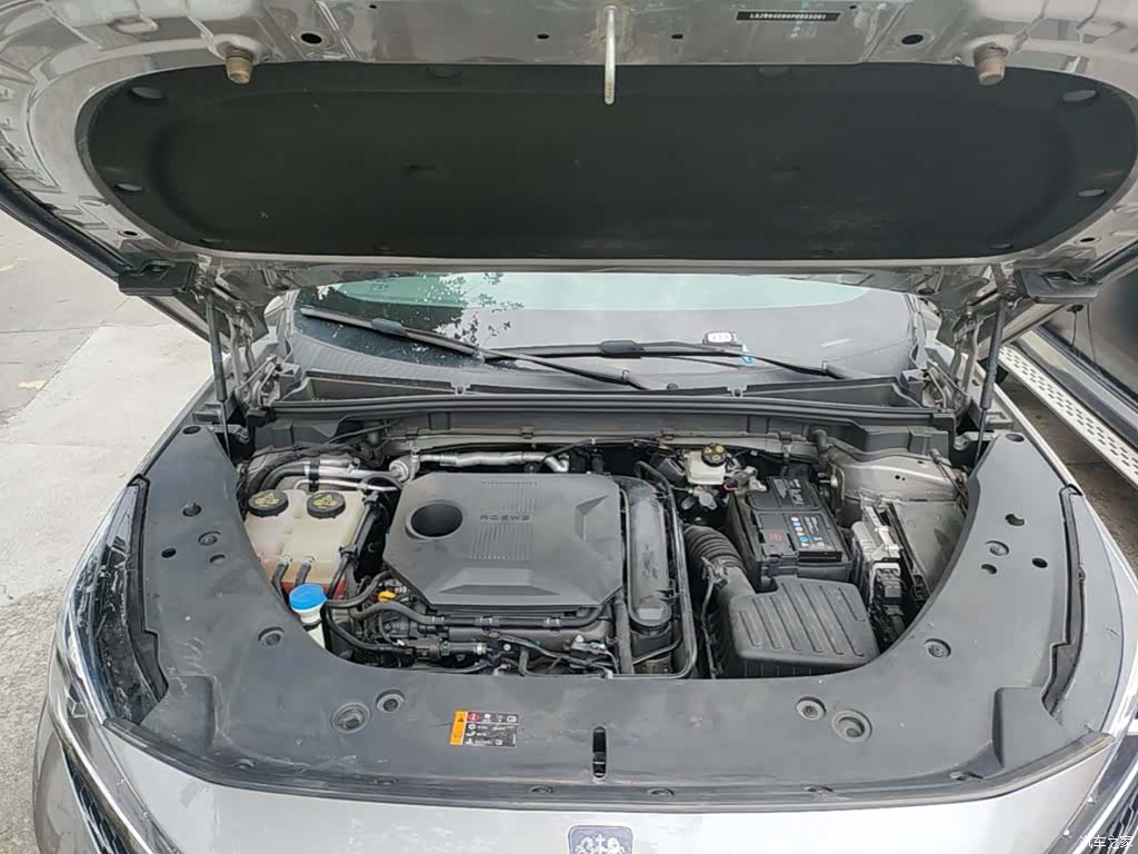 Roewe RX5, 2024 16