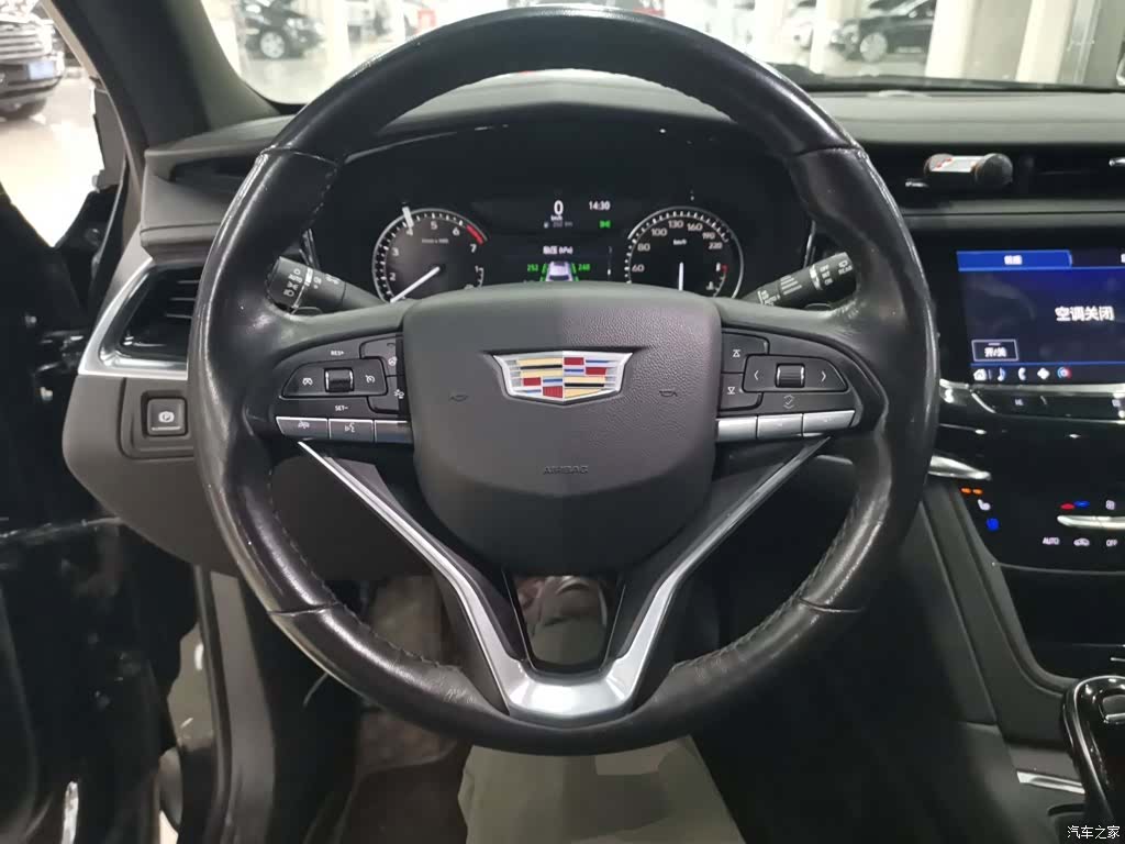 Cadillac XT6, 2021 11